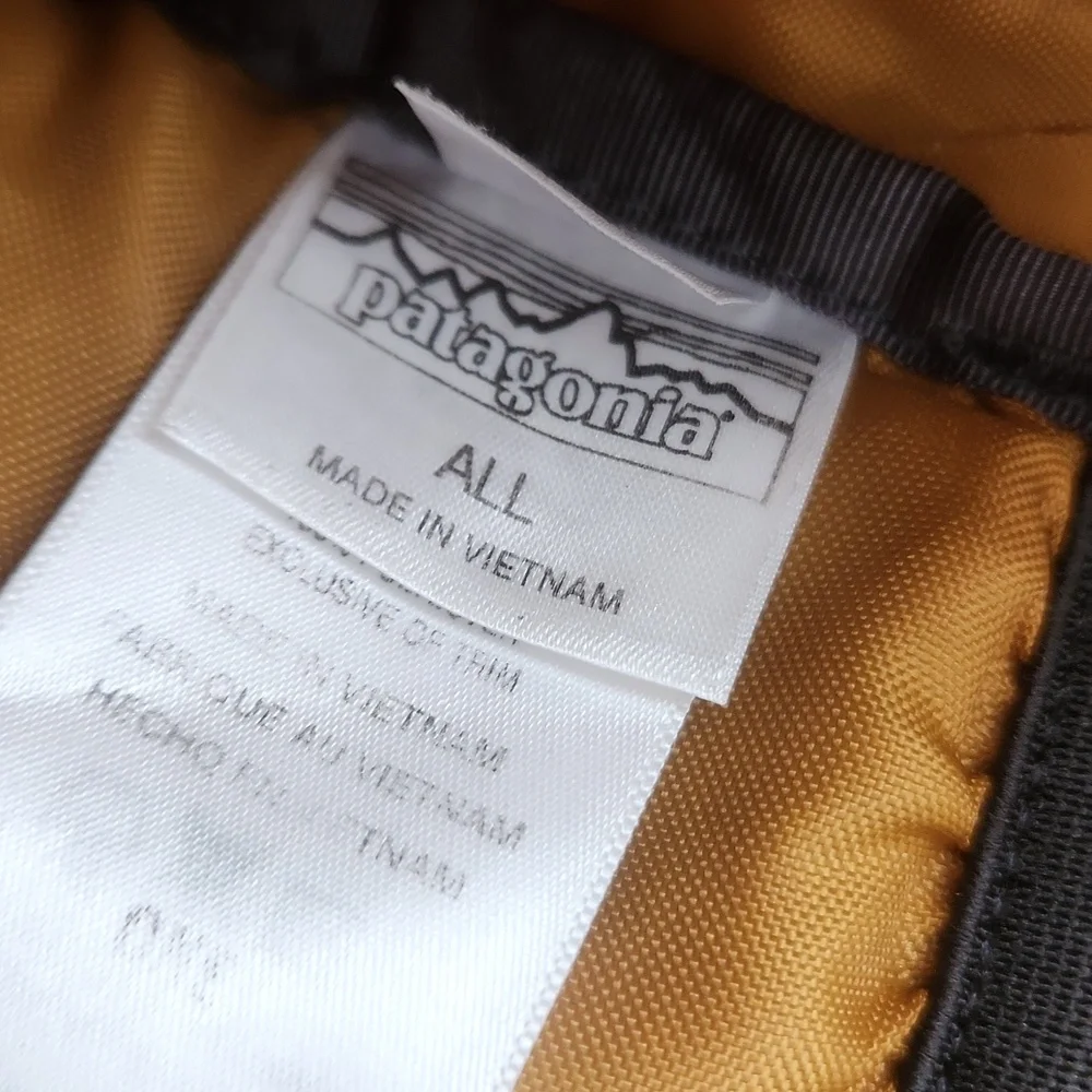 Patagonia Patterned Backpack - Picture 7 of 10